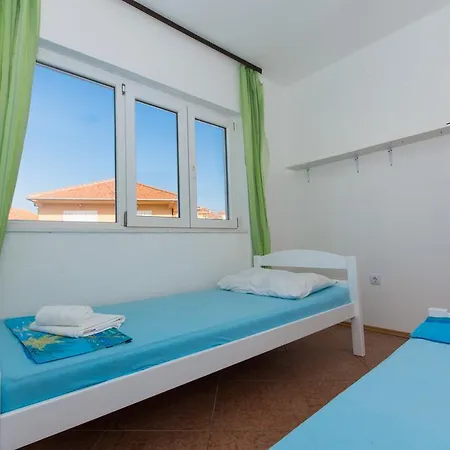 Apartment Nikola *