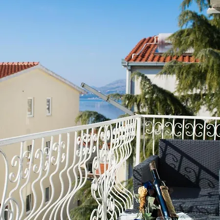 Nikola Apartman Trogir