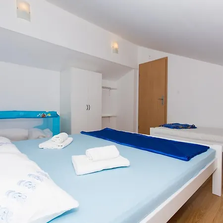 Nikola Apartment *